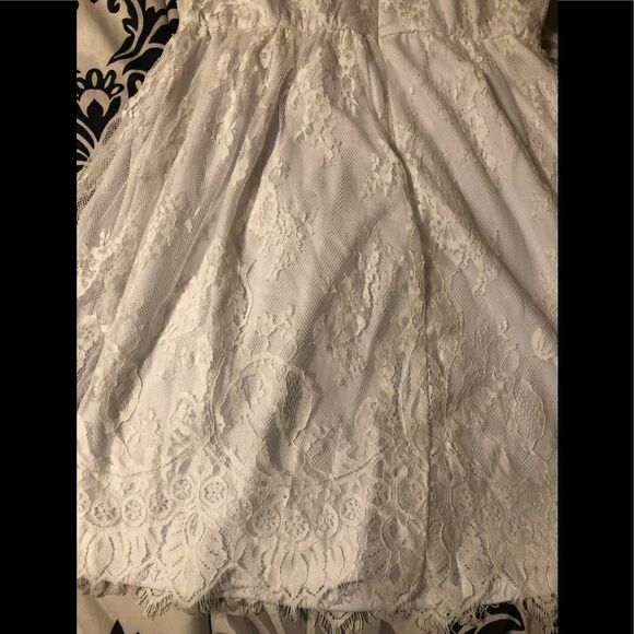 Lilly rose dress - Picture 7 of 8